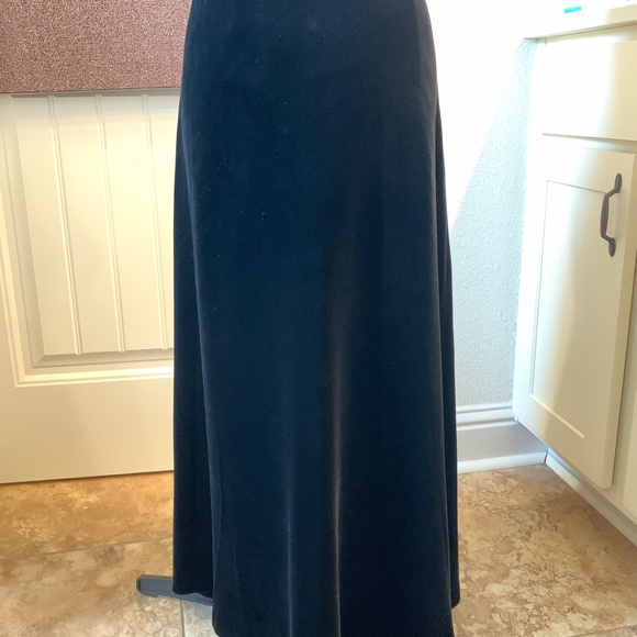 Ralph Lauren Velvet Maxi Skirt - Picture 4 of 9